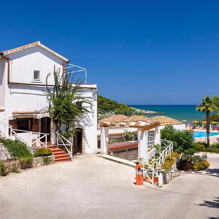 Crovatico Club Vacanze Vieste Luaran gambar