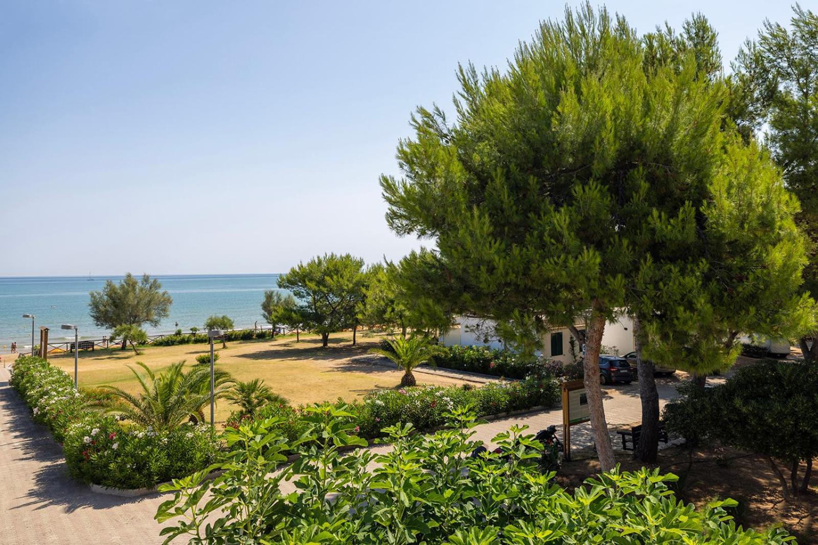 Crovatico Club Vacanze Vieste Luaran gambar