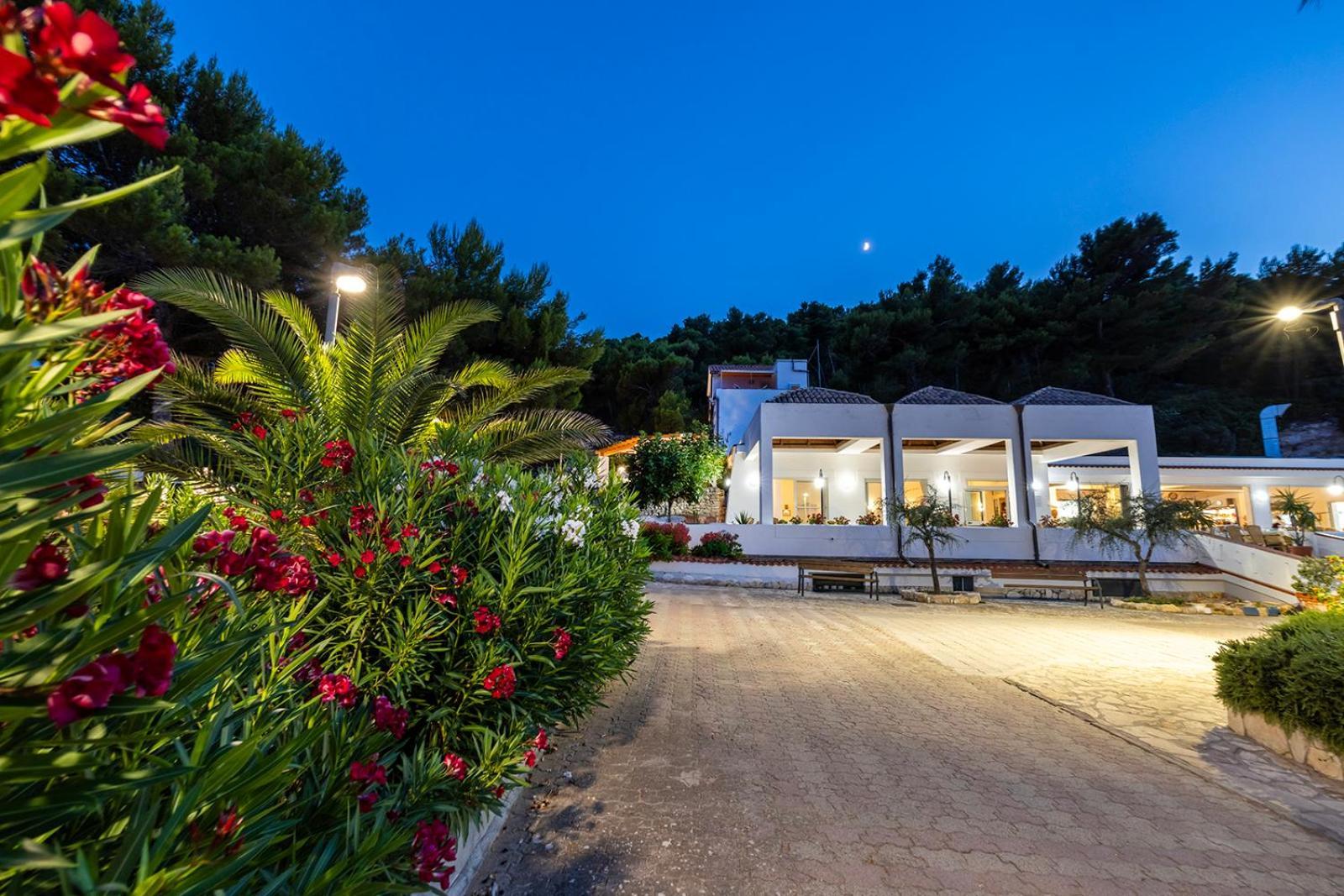 Crovatico Club Vacanze Vieste Luaran gambar