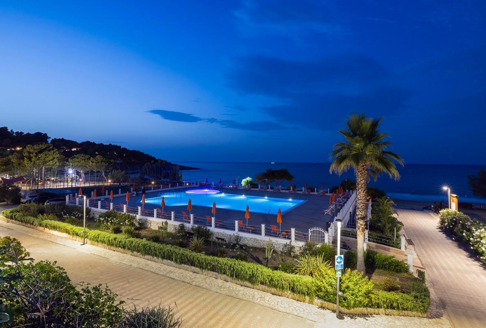 Crovatico Club Vacanze Vieste Luaran gambar